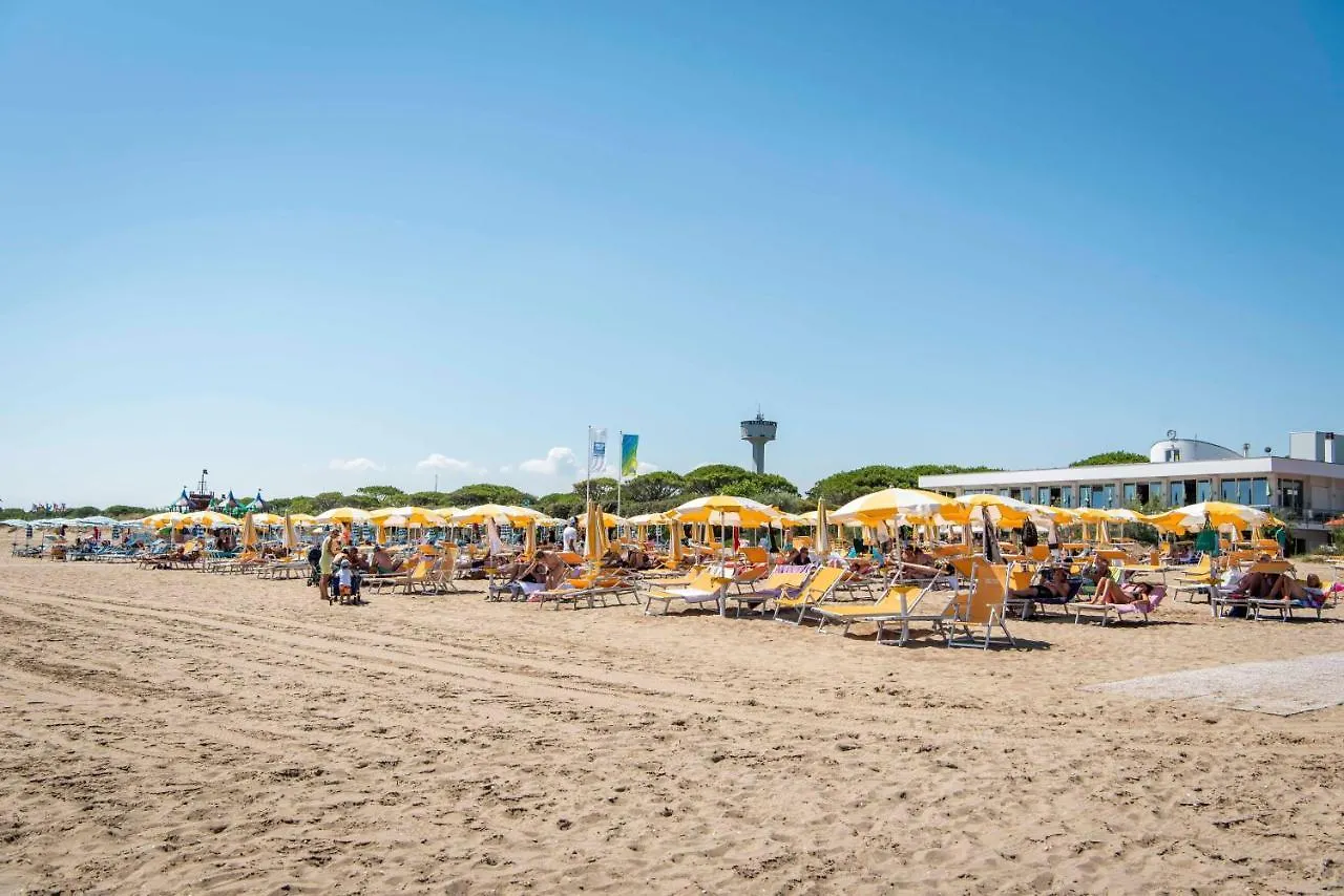 Campsite Victoria Mobilehome In Union Camping Cavallino Italy